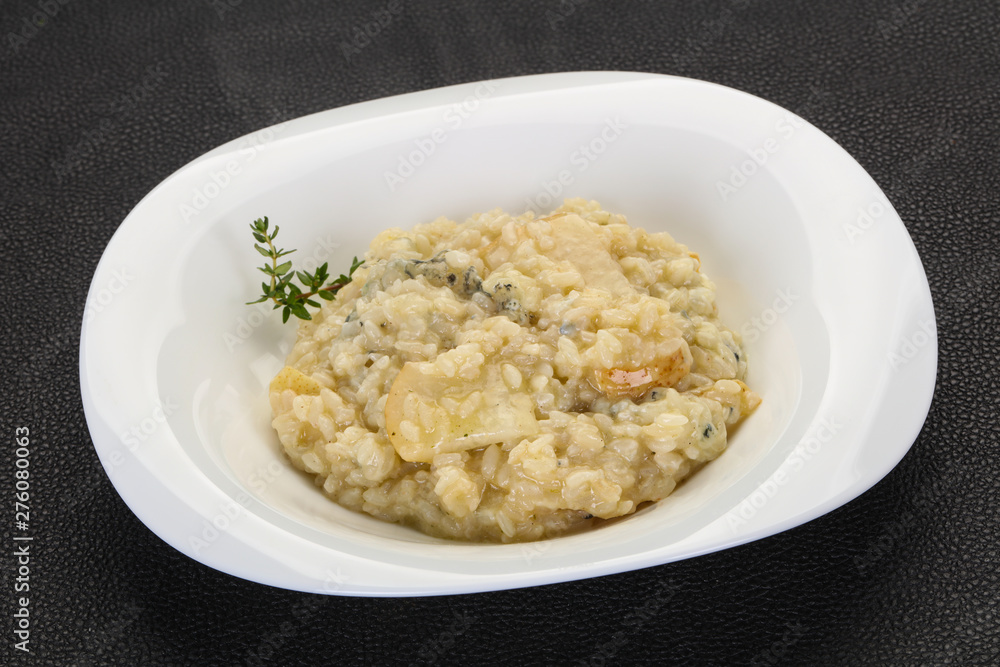 Risotto with pear and gorgonzola