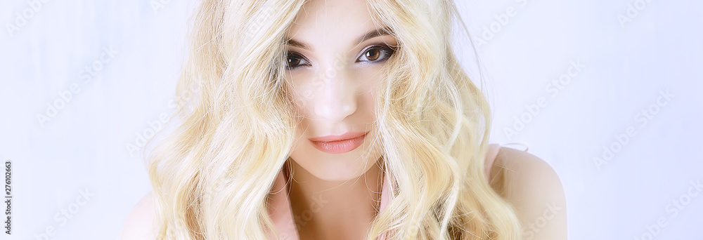 make-up model girl / narrow horizontal panoramic photo, beautiful girl with bright make-up bright eyelashes and lips make-up model girl / narrow horizontal panoramic photo, beautiful girl with bright make-up bright eyelashes and lips