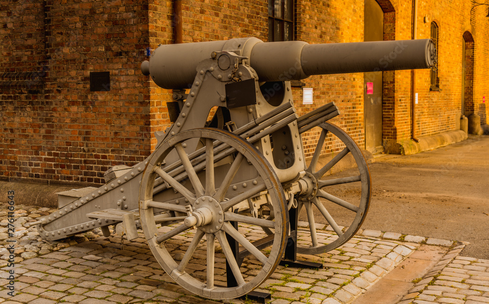 Armata armatka przeciwpancerna działko preciwlotnicze Armata armatka przeciwpancerna działko preciwlotnicze