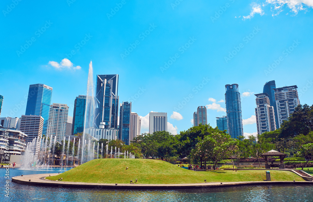 Naklejka premium Skyscrapers in Kuala Lumpur