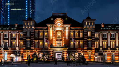 Tokyo Station at night,is a railway station in Chiyoda-ku, Tokyo, Japan. The original station is located in Chiyoda's Marunouchi business district .