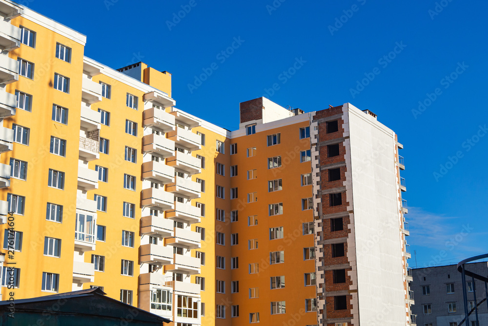 Facade work and insulation of new condominium