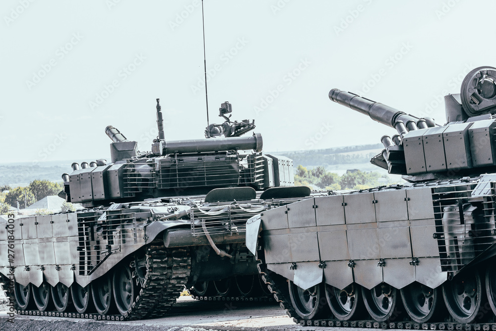Battle column of T-72 tanks Battle column of T-72 tanks