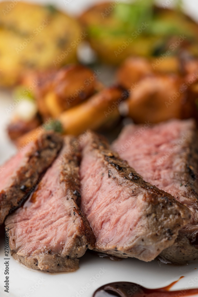 Steakscheiben mit Pfifferlingen