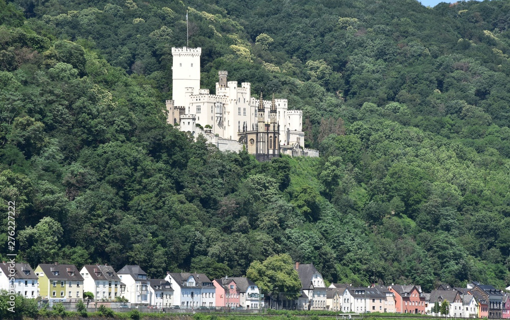 Obraz premium Podróże po Niemczech - rejs po dolinie Renu - malownicze miasto