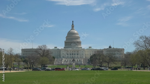 front on view of the us capitol building in washington