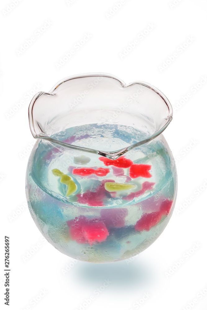 夏の和風ゼリー　Japanese style jelly with goldfish design