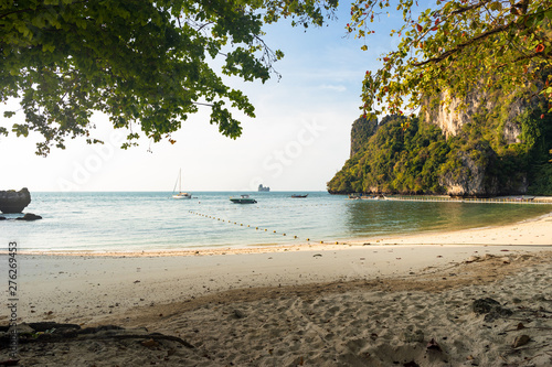 Fototapeta Naklejka Na Ścianę i Meble -  Sea and Pelay beach on Koh Hong Island in Thailand