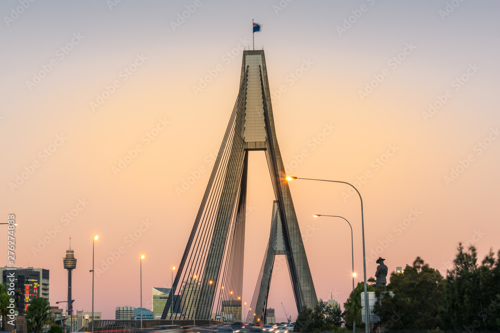 Obraz premium Anzac bridge structure with beautiful sunset sky on the background