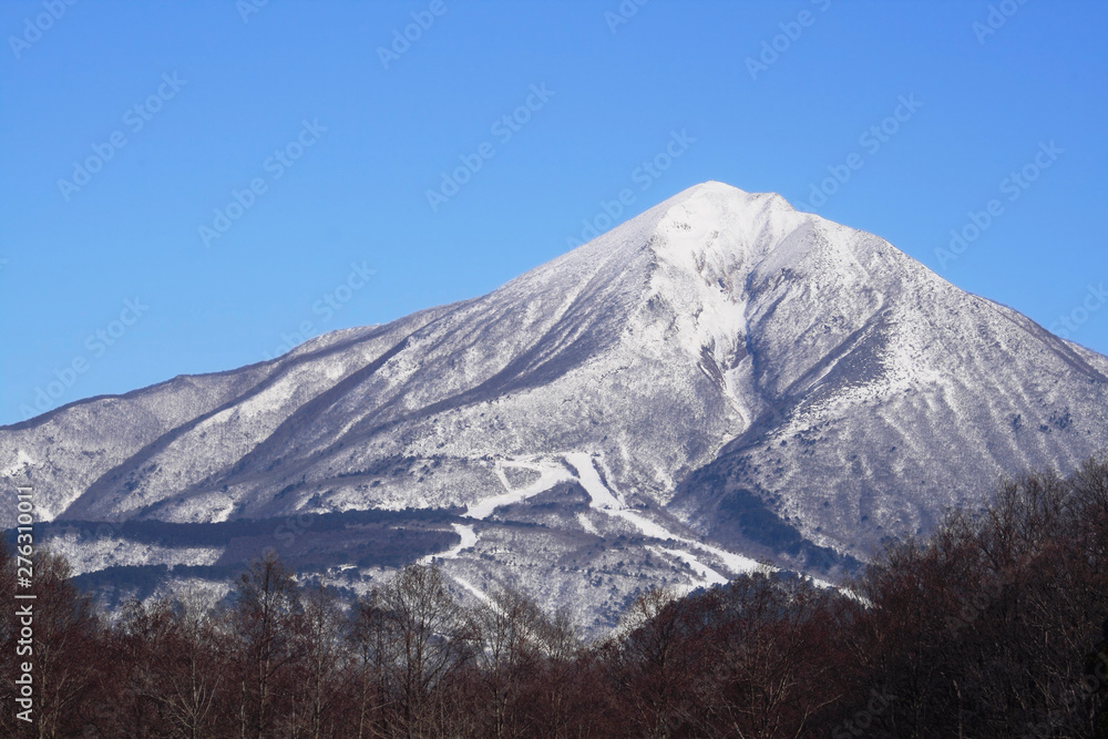 磐梯山の雪景色　福島県