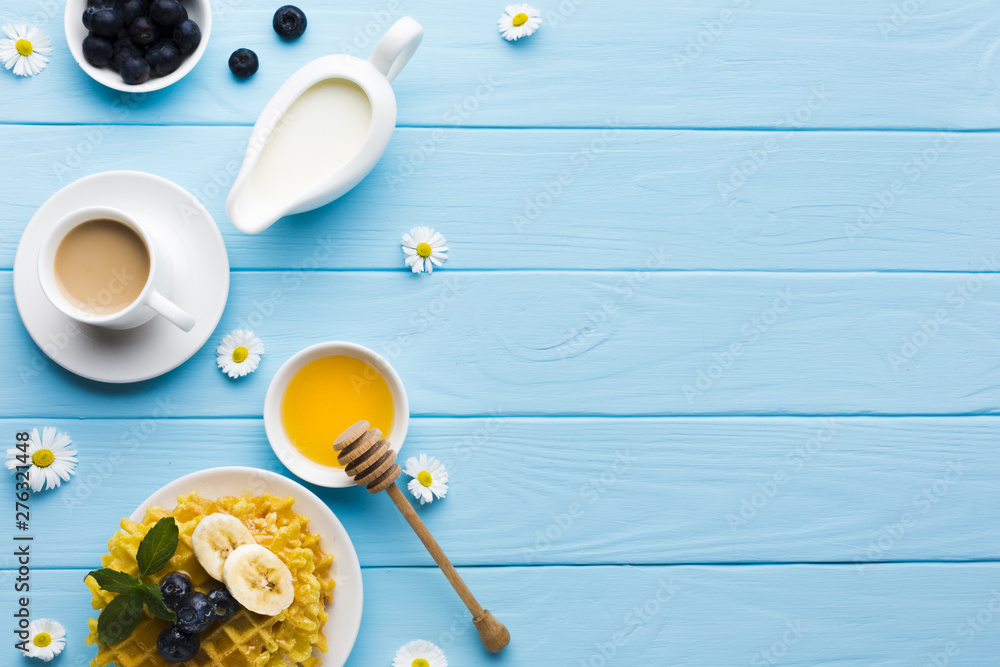 Obraz premium Flat lay breakfast composition with copyspace