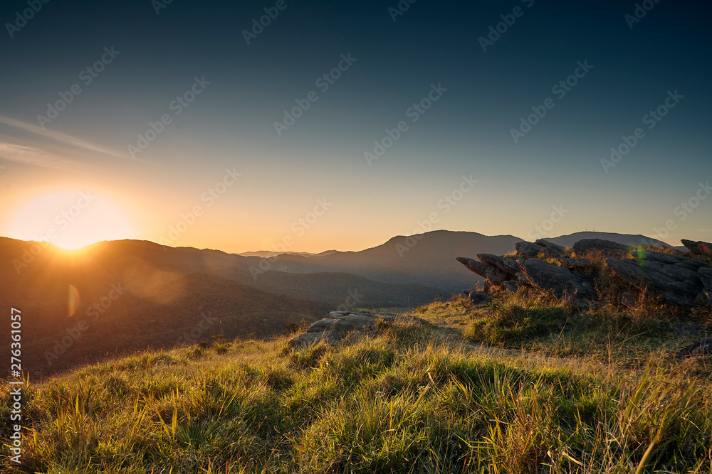 Obraz premium sunset in the mountains