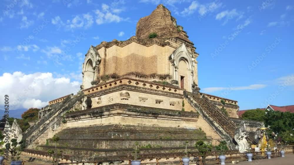 Wat Chedi Luang Temple at Chiang mai, Thailand Wat Chedi Luang Temple at Chiang mai, Thailand