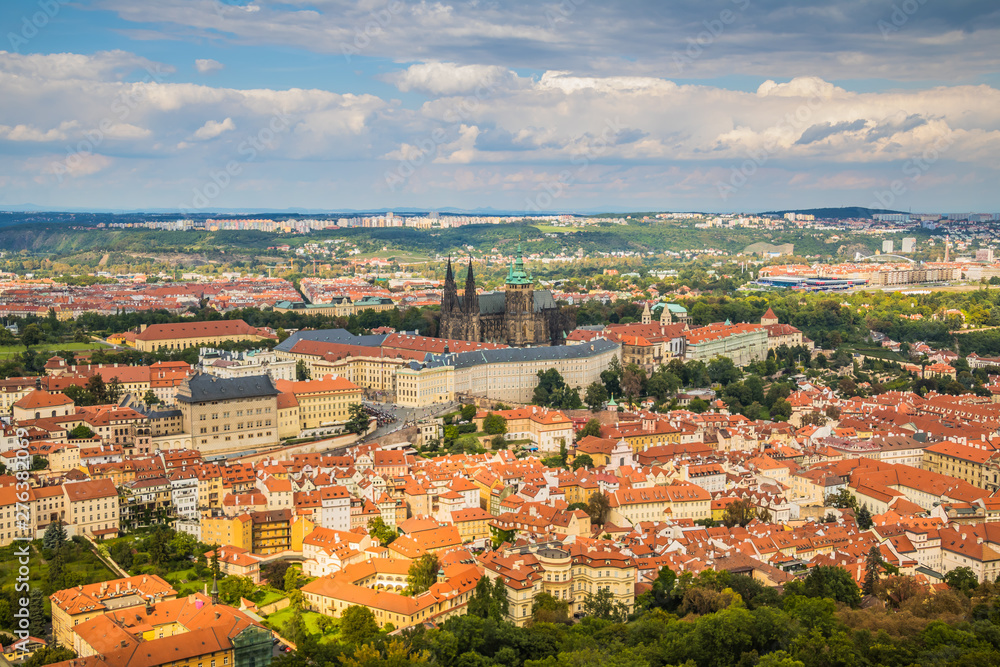 Prag von oben von aus Petrin Turm gesehen, Tschechische Republik
