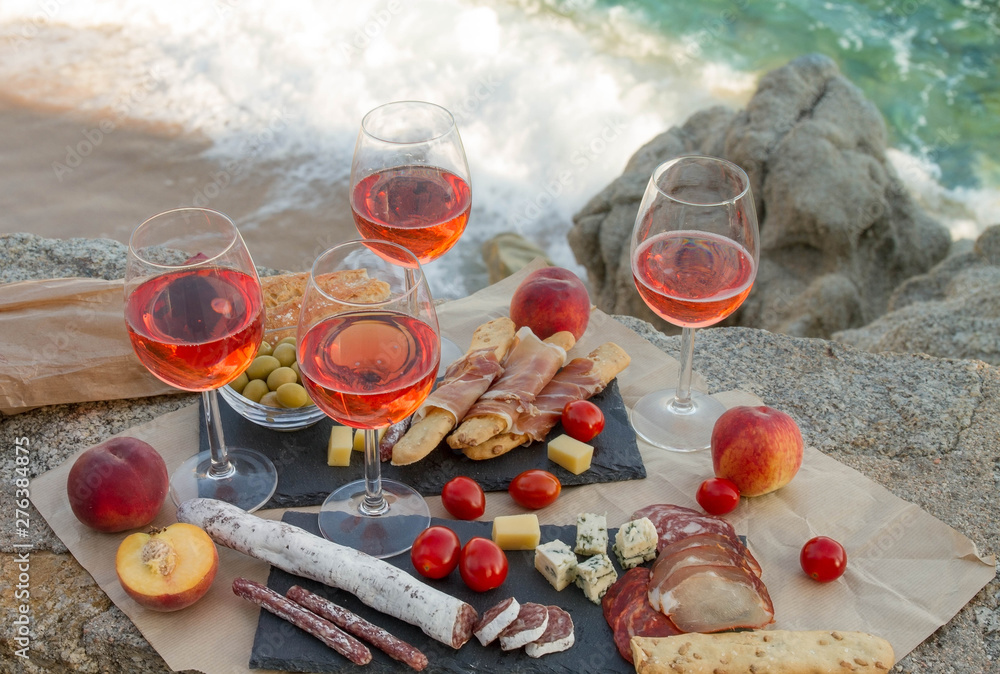 Beach Cheers Celebration Friendship Summer Fun Dinner Concept