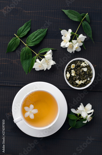 Green  tea with jasmine flowers