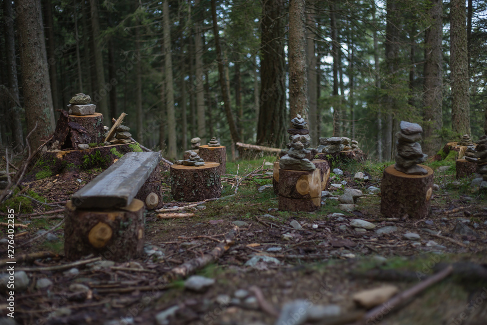 Steinmandl im Wald von Südtirol Steinmandl im Wald von Südtirol