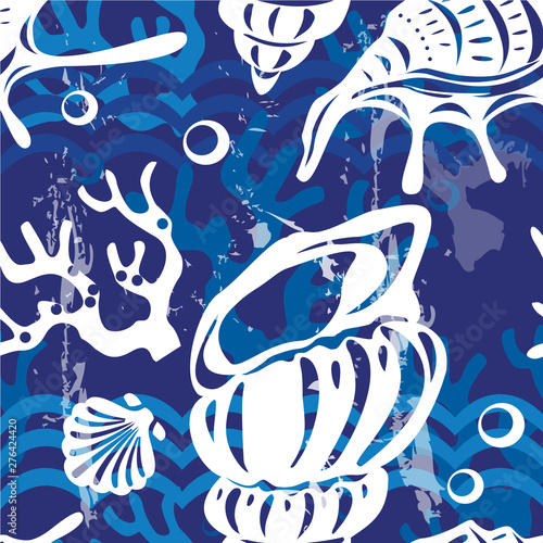 Seamless pattern with marine creatures