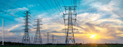 Fotografía High voltage post,High voltage tower sky sunset background