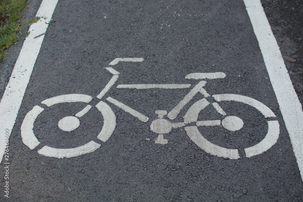 sign of cycling on the road
