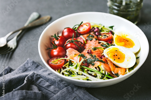 Zucchini zoodle with Smoked Salmon and Boiled Egg salad