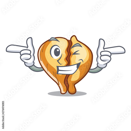 Wink tortellini is cooked in cartoon pan