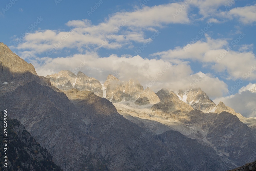 High altittude mountains and clouds High altittude mountains and clouds