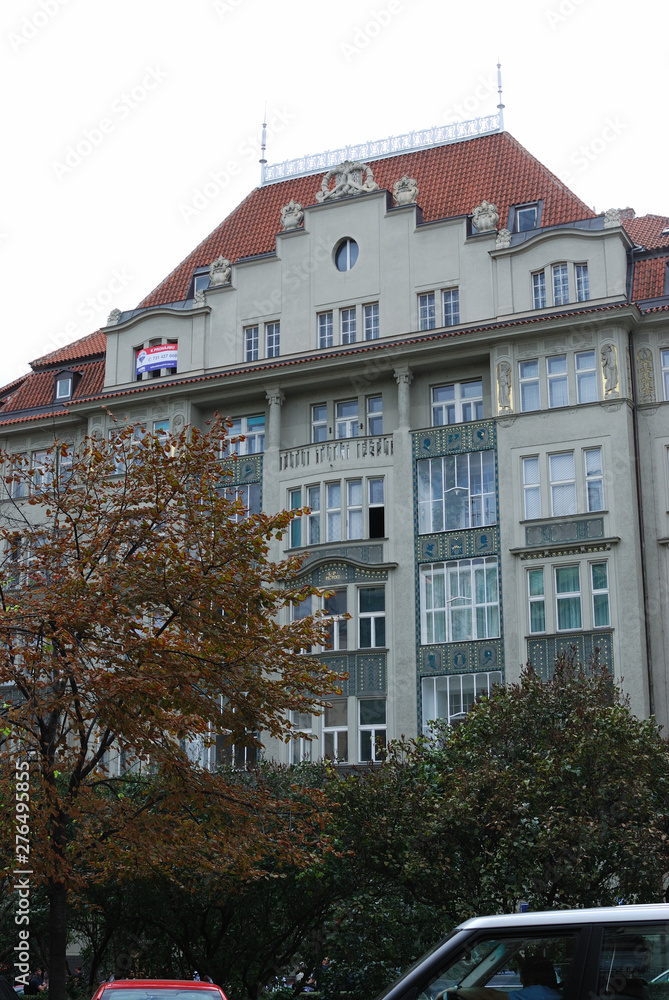 Naklejka premium Strolling through the streets of Praghe