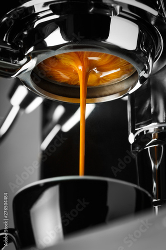 Canvas Print Espresso shot from espresso machine