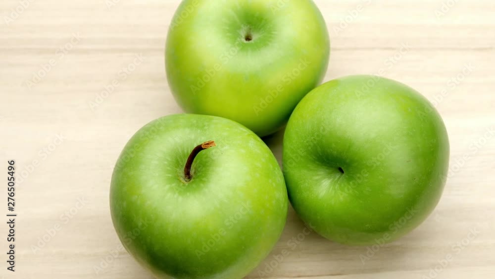 Fresh green apples fruit full refreshing. Fresh green apples fruit full refreshing.
