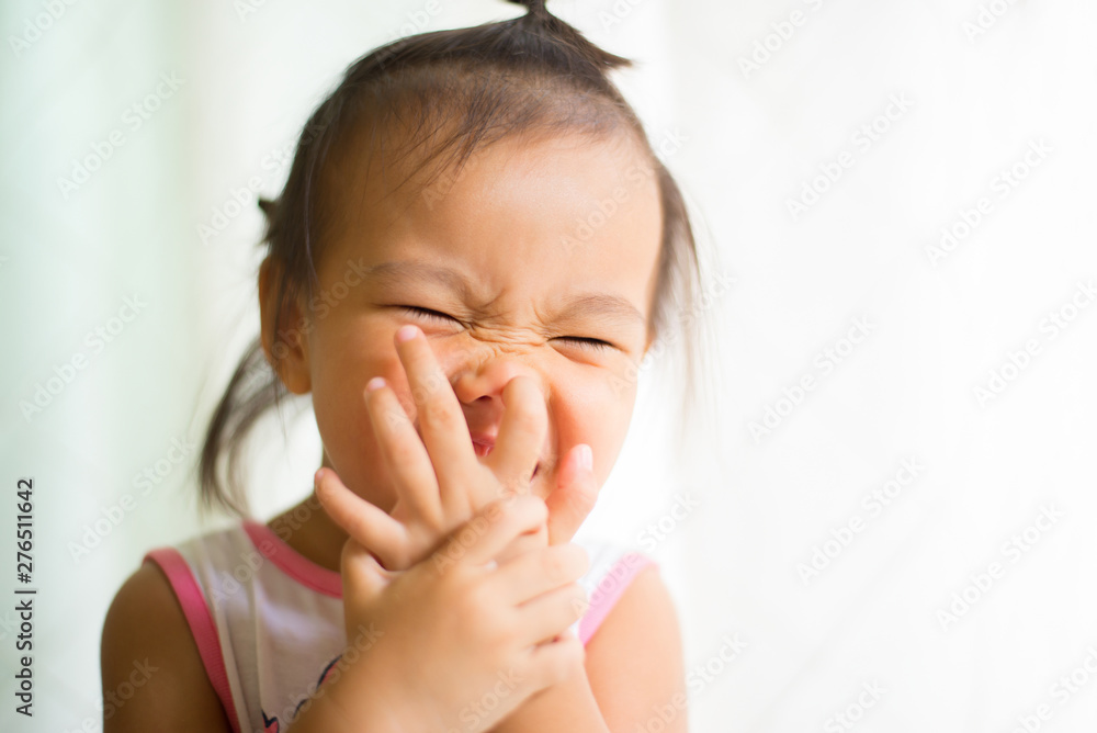 The manner of an innocent Asian girl The manner of an innocent Asian girl