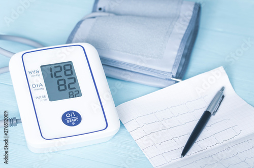 high blood pressure, blood pressure monitoring in the morning and in the evening, record the results of the measurement of artereal pressure, ECG, black pen, toned image