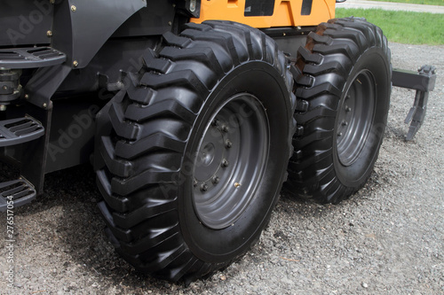 Wheels with a high protector of tractor.