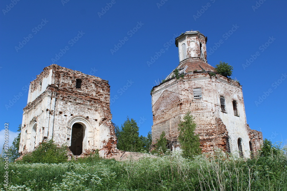 photo of the ruins of the ancient Church of Russia 