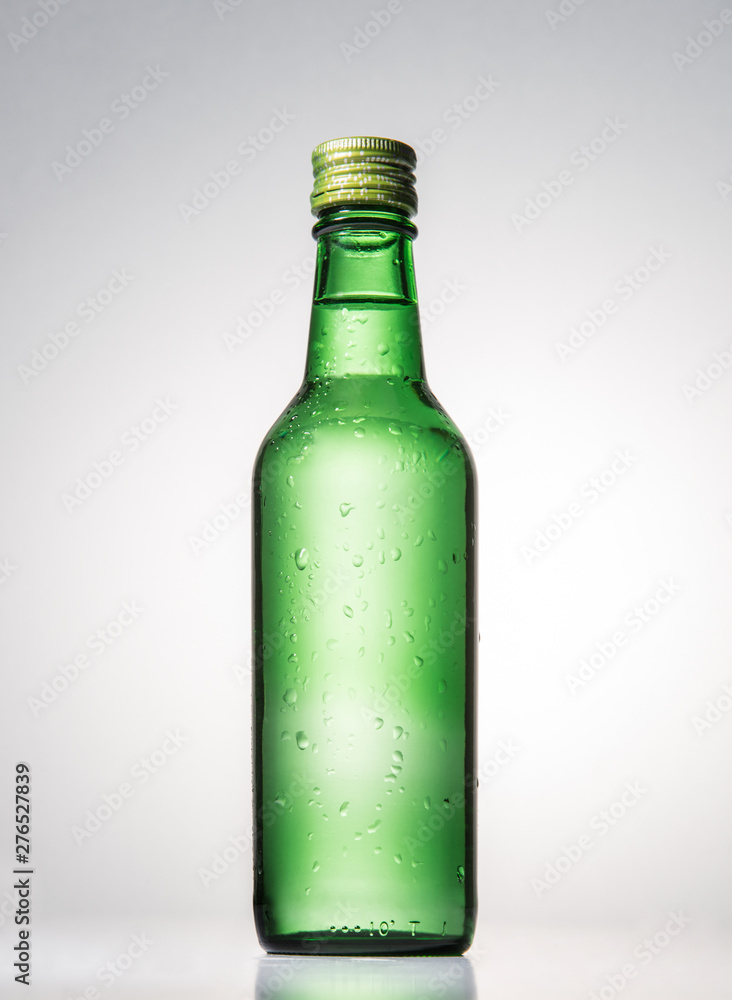 Soju is a drink that Koreans enjoy drinking. Soju is a drink that Koreans enjoy drinking.