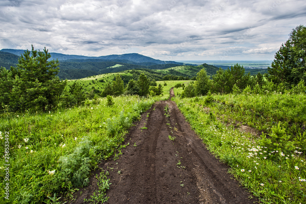 road to the mountains