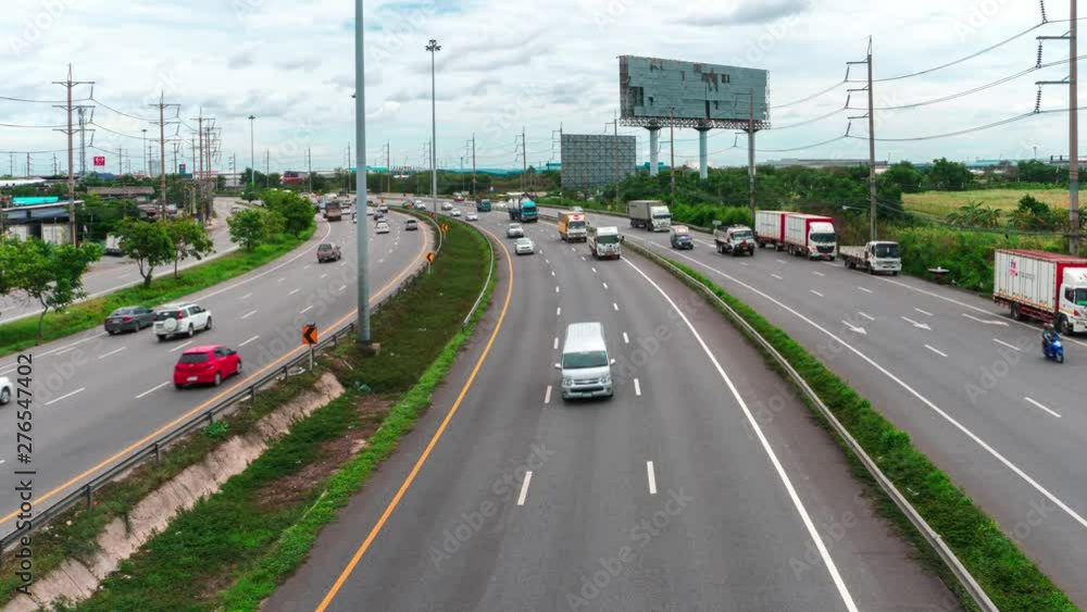 Weekend On the national highway With a car traveling Traffic congestion. Weekend On the national highway With a car traveling Traffic congestion.