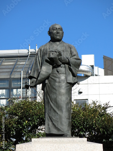 泉岳寺にある大石内蔵助良雄銅像（12月撮影）　Bronze Statue of Oishi Kuranosuke (Sengakuji Temple)