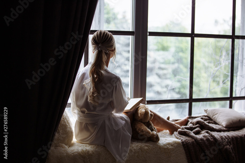 bride sitting on bench 