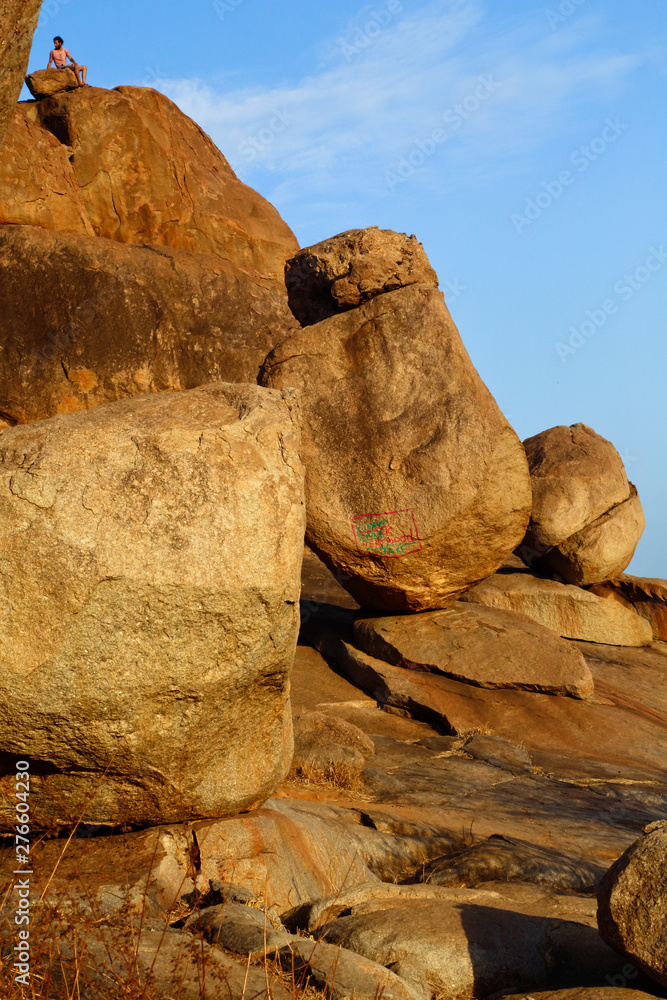 Piedras para escalada en Hampi, India. Rocas al atardecer Piedras para escalada en Hampi, India. Rocas al atardecer