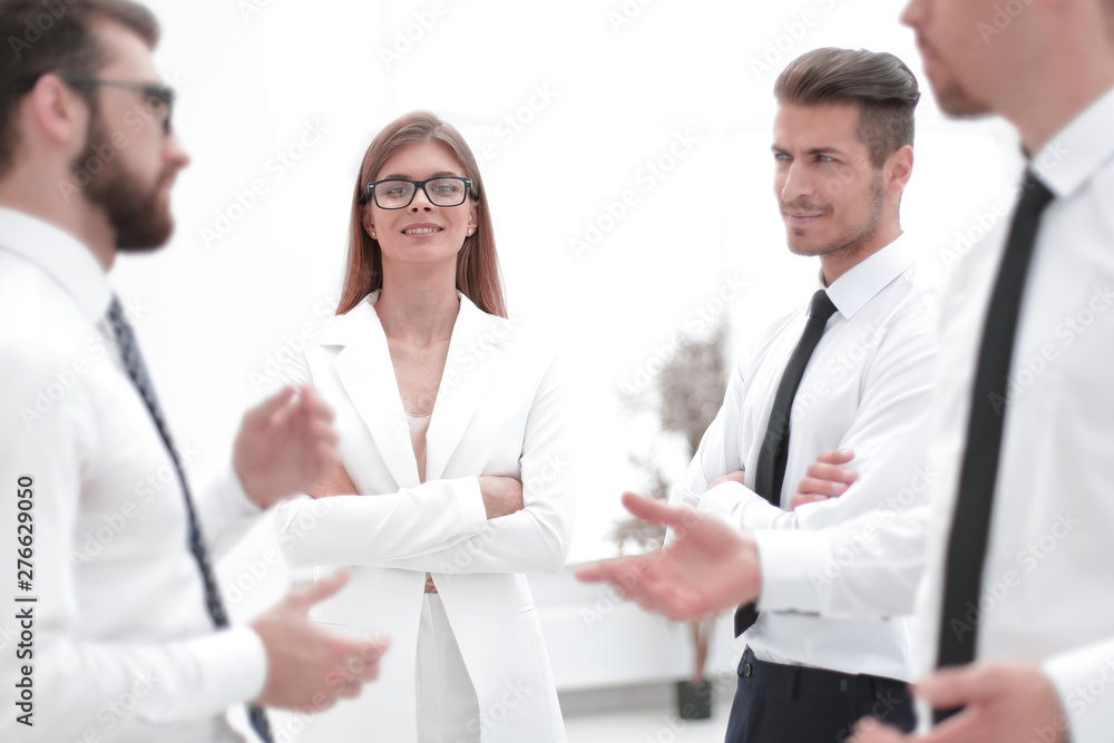 employees discuss important issues employees discuss important issues