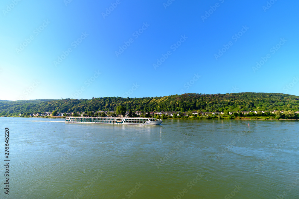 Reisetourismus auf dem Fluss Rhein in Deutschland