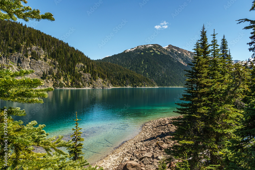 Naklejka premium view at Garibaldi lake beautiful sunny morning with clouds on bluew sky.