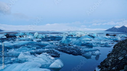 Iceland beautiful J  kuls  rl  n glacier lagoon before sunrise during winter