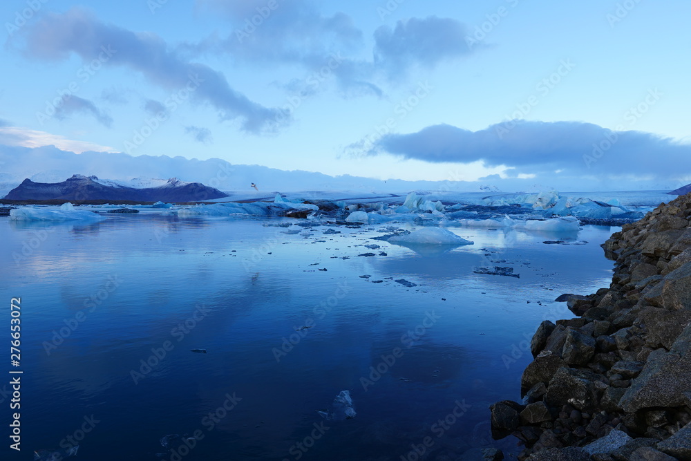 Iceland beautiful Jökulsárlón glacier lagoon before sunrise during winter Iceland beautiful Jökulsárlón glacier lagoon before sunrise during winter