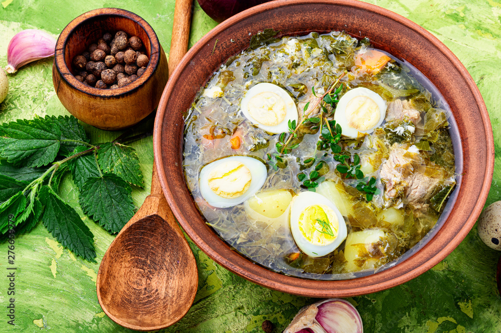 Soup of sorrel and nettles