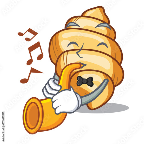 With trumpet pasta gnocchi cooked in mascot pan