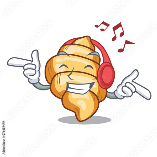 Listening music pasta gnocchi cooked in mascot pan