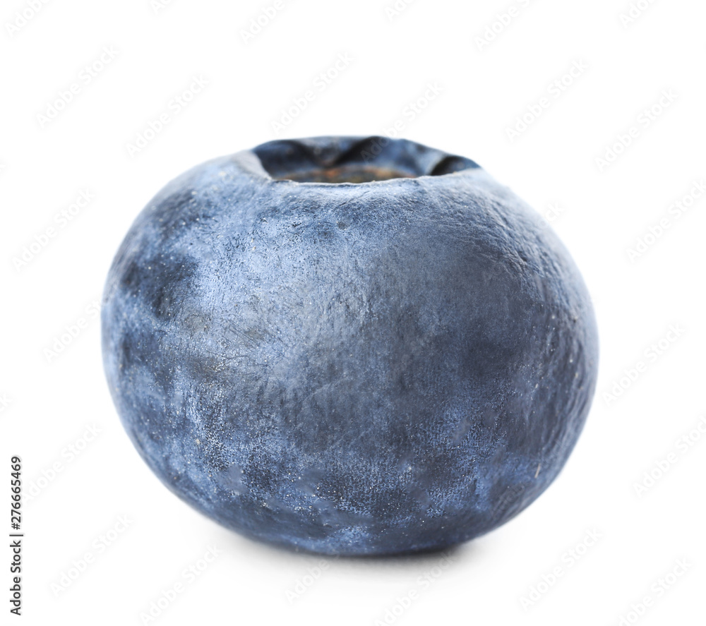 Fototapeta premium Ripe blueberry on white background