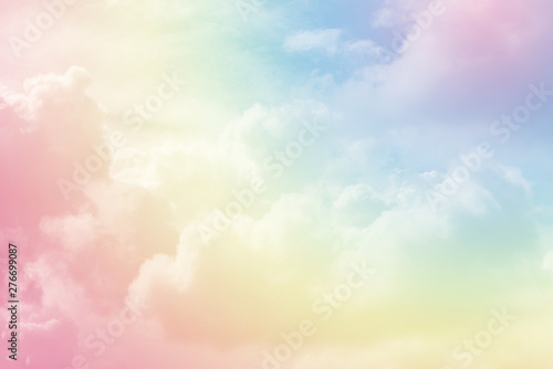 Sun and cloud background with a pastel colour © chachamp